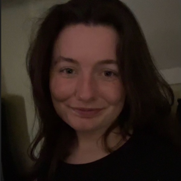 Meet your Posher, Alina - Picture 1 of 1